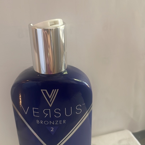 Brand New California Tan Versus Bronzer 2 Tanning Lotion - Picture 7 of 7